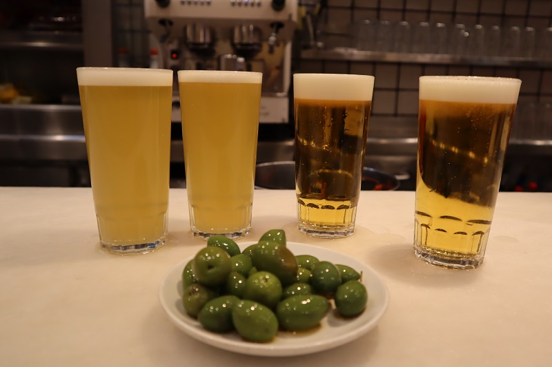 Piva Cervezas a olivy v La Campana
