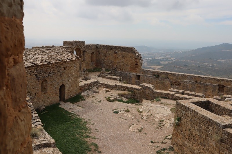Interier hradu Castillo de Loarre Aragonsko