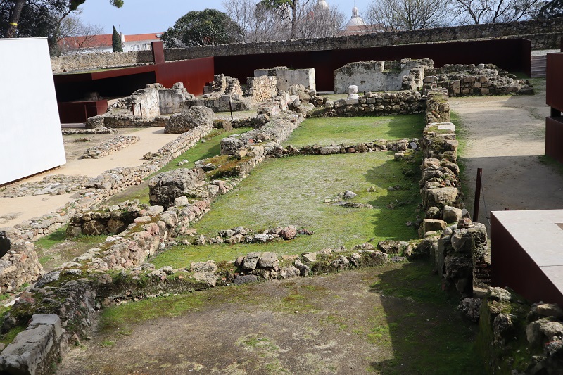 V areáli hradu sa nachádza archeologické múzeum