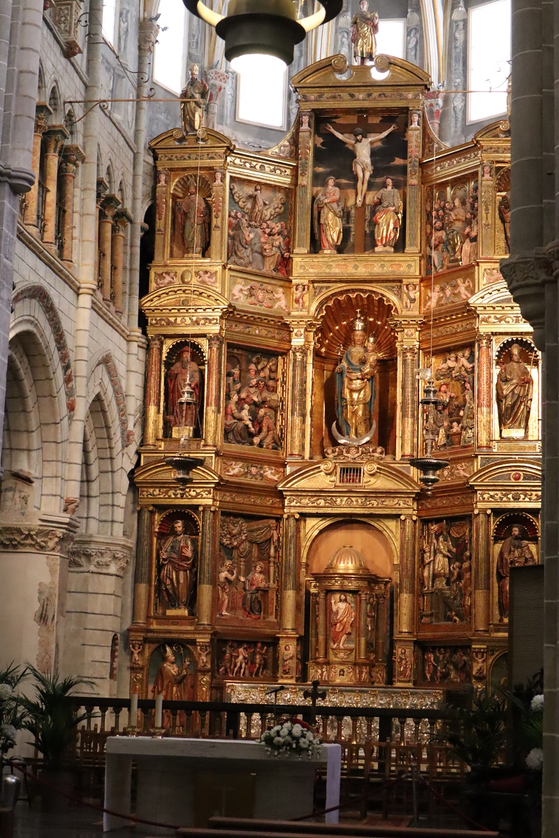 Hlavny oltar v katedrale v Tarazone