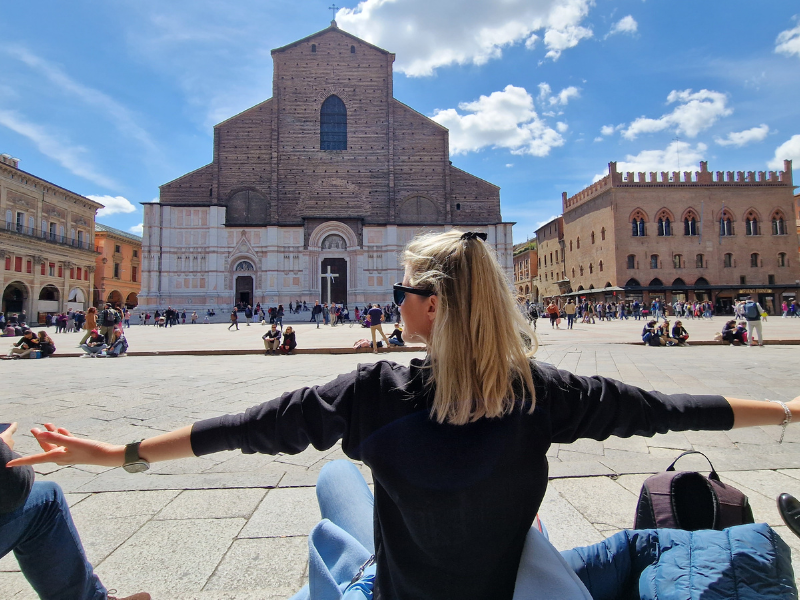 Andreita Miklas v meste Bologna, Taliansko.